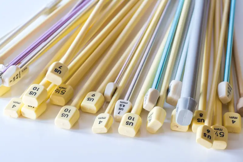 ChiaoGoo Bamboo Circular Knitting Needles: 9 Inch (23 cm) Cable